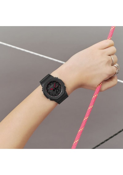 Casio Gma-p2100sa-1a1dr Kol Saati Altın - Siyah