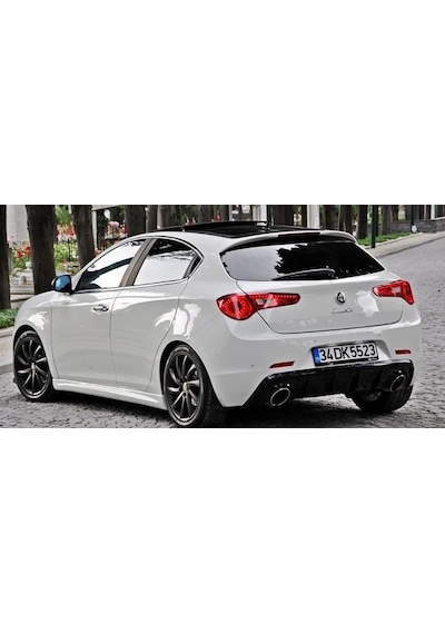 Alfa Romeo Giulietta  (Plastik)  Yan Marşpiyel
