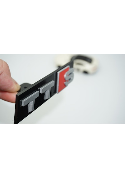 Dk Tuning Tts Gri Kırmızı Ön Panjur Logo Arma Audi İle Uyumlu -