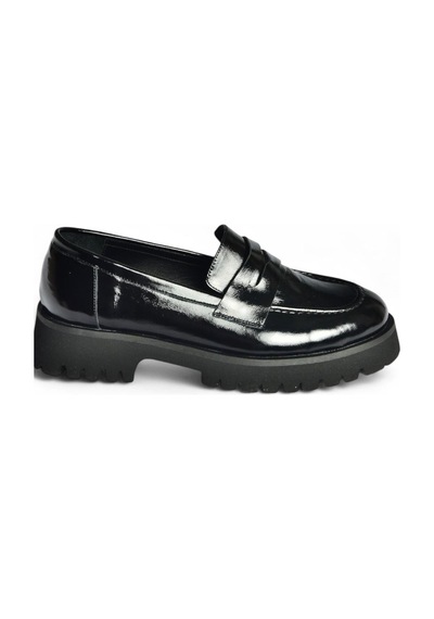 Fox Shoes V944086108 Siyah Hakiki Deri Rugan Kalın Tabanlı Makosen Ayakkabı Siyah