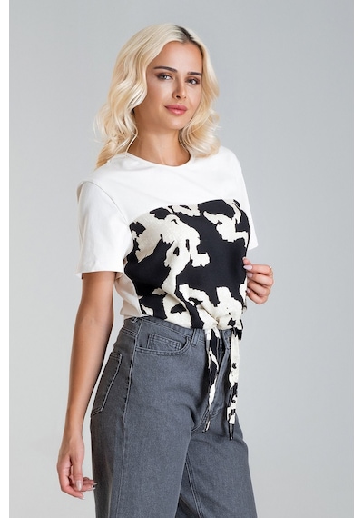 Kadın Bağlamalı Baskılı Viskon Kombinli Likralı Örme Kumaş Sıfır Yaka Tshirt Siyah - Ekru Kadın Bağlamalı Baskılı Viskon Kombinli Likralı Örme Kumaş Sıfır Yaka Tshirt Siyah - Ekru