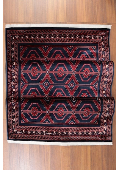 Nakış Serisi Lacivert Kırmızı Geometrik Motifli Şık Salon Halısı Sultan Halı Çok Renkli