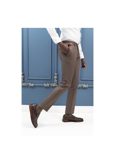 Notra Slimfit Pamuklu Kendinden Çizgili Mevsimlik Kumaş Pantolon Koyu Kahve
