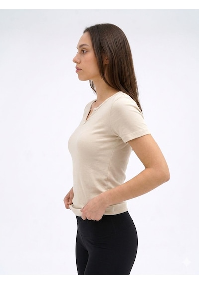 Normal People Irıs - Likralı Organik Pamuk Kumaştan Slimfit Kadın T-shirt Bej