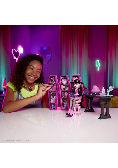 Jbf15 Monster High Draculaura'nın Gizemli İksirler Odası