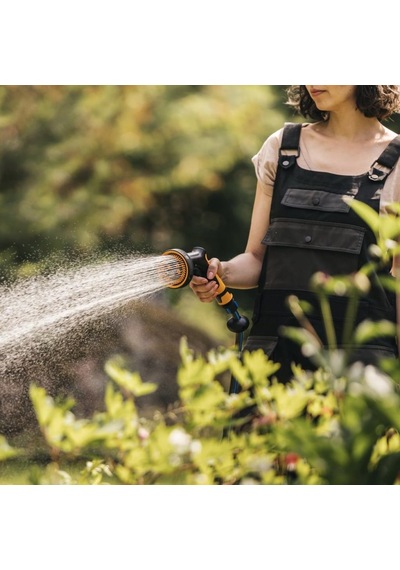 Fiskars 1065492 Çok Fonksiyonlu Sulama Tabancası + Stoplu Hortum Bağlantısı