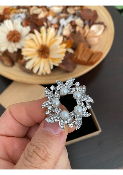Kristal Taşlı, İncili Yıldız, Kalp, Yonca, Kuğu, Menekşe, Çiçek Abiye, Günlük Broşlar, Yaka İğnesi İncili Yapraklar