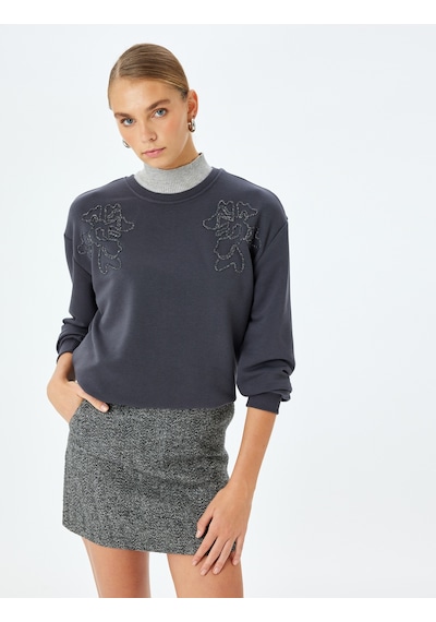 Koton Koton X Şahika Ercümen - Uzun Kollu Bisiklet Yaka Taşlı Oversize Sweatshirt Antrasit 5wak10502ek Antrasit Koton Koton X Şahika Ercümen - Uzun Kollu Bisiklet Yaka Taşlı Oversize Sweatshirt Antrasit 5wak10502ek Antrasit