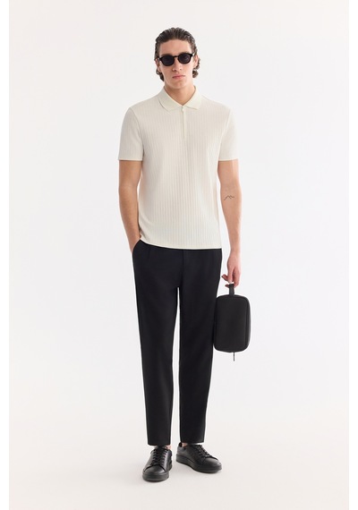 Avva Erkek Ekru Kıvrılmaz Polo Yaka Fermuarlı %100 Pamuk Regular Fit T-shirt A61y1038