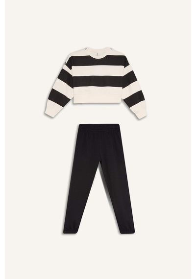 DeFacto Kız Çocuk 2'li Takım Çizgili Bisiklet Yaka Sweatshirt Beli Lastikli Jogger Eşofman Altı D4091A824WNBK26 Siyah DeFacto Kız Çocuk 2'li Takım Çizgili Bisiklet Yaka Sweatshirt Beli Lastikli Jogger Eşofman Altı D4091A824WNBK26 Siyah