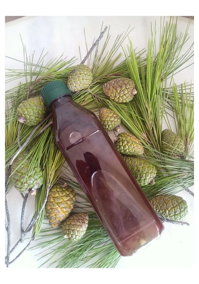 Yavuzca Çiftliği Odun Ateşinde Çam Kozalağı Şurubu 650 ML