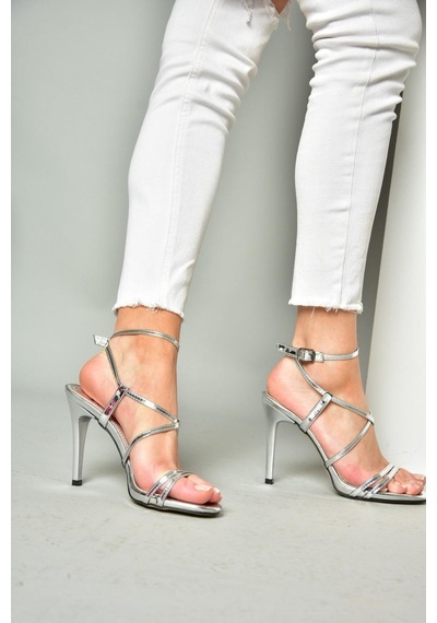 Fox Shoes S997066334 Gümüş Ayna İnce Topuklu Kadın Ayakkabı Gümüş
