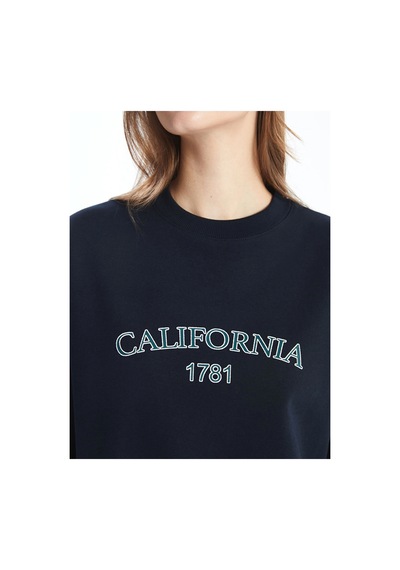 LC Waikiki Lcw Modest Lacivert Bisiklet Yaka Baskılı Oversize Kadın Sweatshili Oversize Kadin Sweatshirt Tunik LC Waikiki Lcw Modest Lacivert Bisiklet Yaka Baskılı Oversize Kadın Sweatshili Oversize Kadin Sweatshirt Tunik
