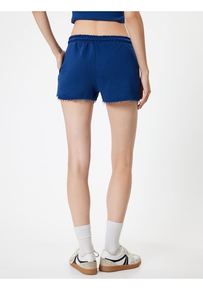 Koton Mini Şort Beli Bağcıklı Slogan İşlemeli Kesik Paça Slim Fit Cep Detaylı Lacivert 4sal40181ık Lacivert