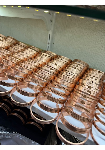 El İşçiliği Desenli Saf Bakır Bileklik Ayarlanabilir Doğal Bakır Bilezik Unisex Otantik Tasarım Besmele Bakır El İşçiliği Desenli Saf Bakır Bileklik Ayarlanabilir Doğal Bakır Bilezik Unisex Otantik Tasarım Besmele Bakır
