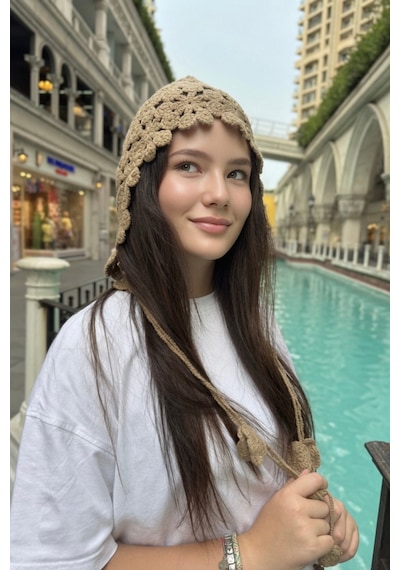 Mollycrush Camel Örgü Yazlık Bere Çiçek Motifli Yazlık Şık Saç Aksesuarı Kahverengi