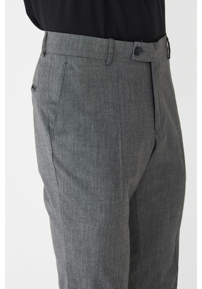 Gri Erkek Modern Kalıp Klasik Kumaş Pantolon Gri