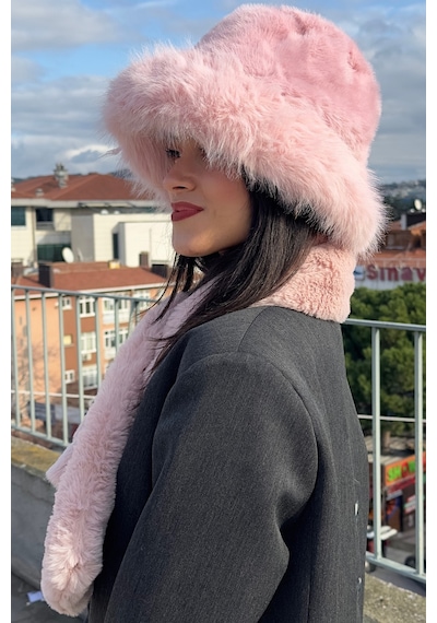 Mollycrush Peluş Rus Tarzı Bucket Kalpak Şapka Atkı 2'li Set Kadın Kışlık Suni Kürk Pembe 2'li Takım Pembe