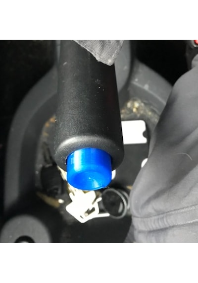 Mitsubishi Colt El Freni Düğmesi