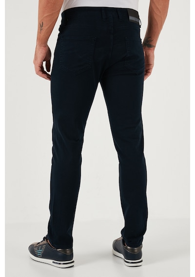 Buratti Streç Pamuklu Regular Fit Normal Bel Düz Paça Erkek Pantolon 674002 Lacivert Buratti Streç Pamuklu Regular Fit Normal Bel Düz Paça Erkek Pantolon 674002 Lacivert