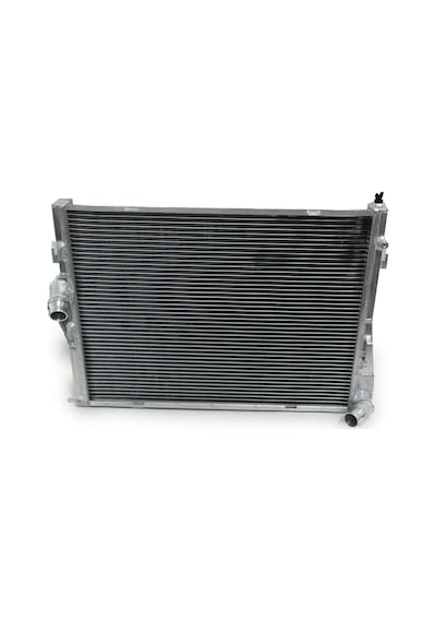 R2p Bmw E92 M3 Performans Radyatör
