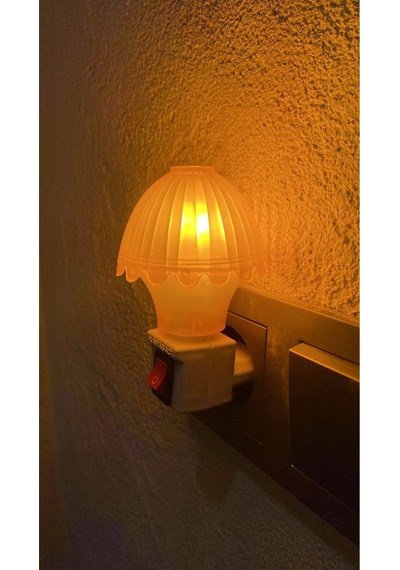 Nostaljik Mantar Tip Gece Lambası Kendinden Fişli Çıt Çıt Anahtarlı 7 Watt Akkor Ampullü Sarı