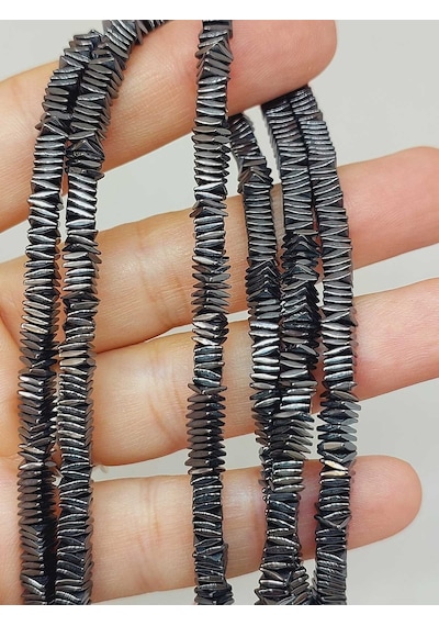 Hematit Taşı Kare Şekilli 1 4mm Dizi 56052 Çok Renkli