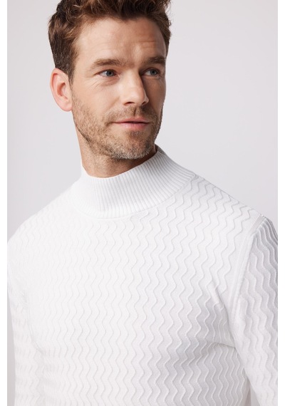 Tudors Slim Fit Dar Kesim Yarım Balıkçı Yaka Desenli Tüylenmeyen Beyaz Erkek Kazak-28630-beyaz Beyaz Tudors Slim Fit Dar Kesim Yarım Balıkçı Yaka Desenli Tüylenmeyen Beyaz Erkek Kazak-28630-beyaz Beyaz