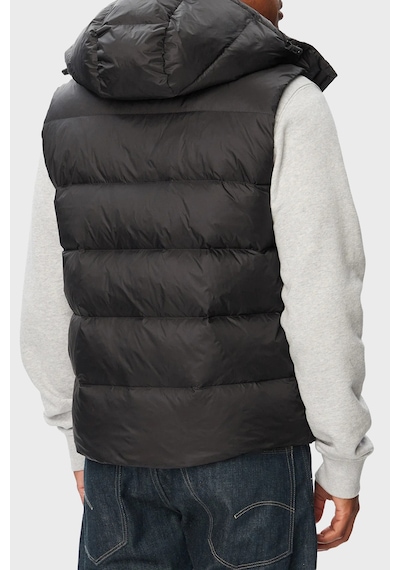 Calvin Klein Kapitoneli Çıkarılabilir Kapüşonlu Yaka Şişme Yelek Lv04rg514gub1 Erkek Yelek Lv04rg514g Ub1 Siyah Calvin Klein Kapitoneli Çıkarılabilir Kapüşonlu Yaka Şişme Yelek Lv04rg514gub1 Erkek Yelek Lv04rg514g Ub1 Siyah