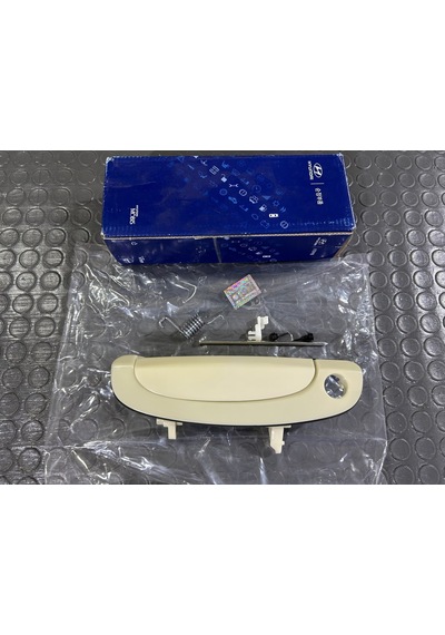 Getz Sağ Ön Dış Kapı Kolu 2003-2011 Mobis 82660-1c050