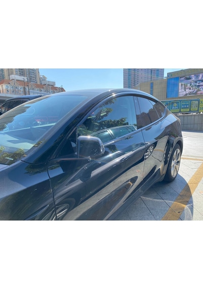 Tesla Model Y 2019-2024 Arası Uyumlu Cam Rüzgarlık 4 Lü Set Siyah Şık Ve Fonksiyonel Tasarım