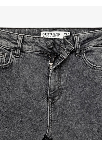 Koton Pamuklu Normal Bel Dar Kesim İspanyol Paça Jean Pantolon - Flare Jeans Gri 7wal40019md Koton Pamuklu Normal Bel Dar Kesim İspanyol Paça Jean Pantolon - Flare Jeans Gri 7wal40019md