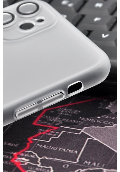 Apple Uyumlu iPhone 11 Uyumlu Beyaz Renkli Yarı Şeffaf İnce Sert Kapak Kılıf Kamera Lens Korumalı Beyaz -