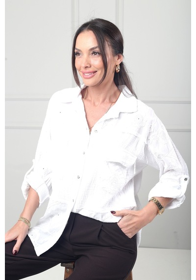 By Saygı Kadın İtalyan Tek Cepli Çiçek İşlemeli Cotton Gömlek Beyaz