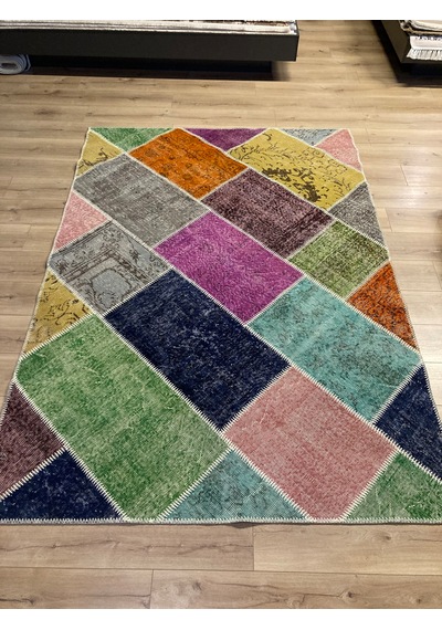 Tuğra Halı El Dokuma Patchwork Yün Halı 160 X 230 Ebat Tuğra Halı El Dokuma Patchwork Yün Halı 160 X 230 Ebat