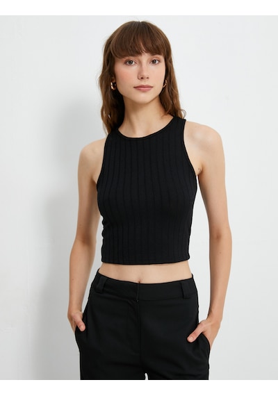 Koton Crop Atlet Bisiklet Yaka Kolsuz Siyah 3sak10015ek Siyah