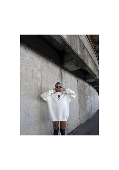 Butik İstanbul Oversize Üç İplik Bisiklet Yaka Baskılı Sweatshirt - Beyaz