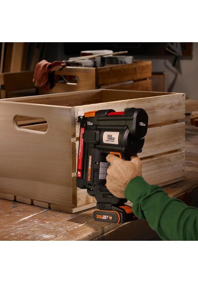 Worx Wx844.9 20volt 16-40mm Profesyonel Şarjlı Zımba Makinesi + 2700 Adet Yedek Zımba Akü Dahil Değ