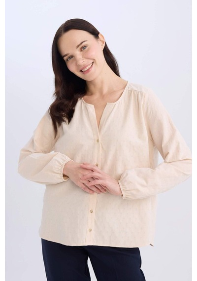 DeFacto Regular Fit Apaş Yaka Uzun Kollu Gömlek E0783AX25SPER230