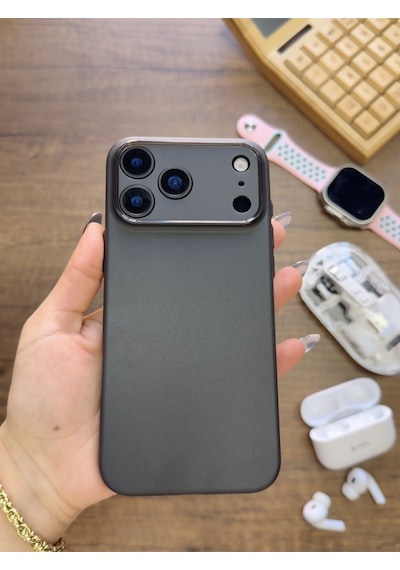 Apple iPhone 17 Pro Max Uyumlu Süper İnce Mat Ultra Thin Silikon Kılıf Siyah