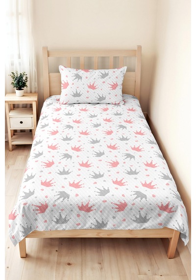Evimde Bambaşka Pembe Taçlı Kız Çocuk Pike Takımı - Gri Yıldız Kalpli Bebek Odası Mevsimlik Yatak Örtüsü-160x220 CM Evimde Bambaşka Pembe Taçlı Kız Çocuk Pike Takımı - Gri Yıldız Kalpli Bebek Odası Mevsimlik Yatak Örtüsü-160x220 CM