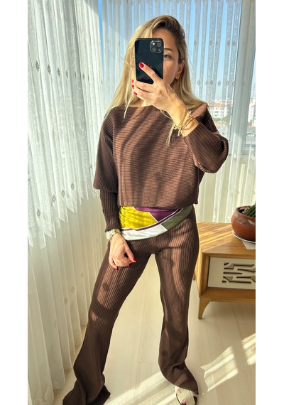 Elif Tarakçı Butik Kahverengi Triko Takım Kahverengi