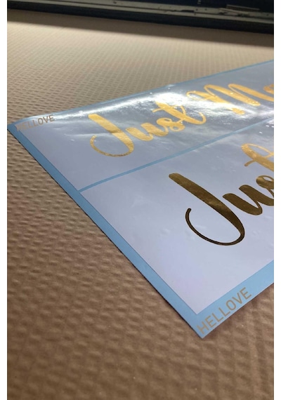 Gelin Arabası Plakalık Just Married Yazılı Beyaz Üzeri Gold Yazı Kendinden Yapışkanlı