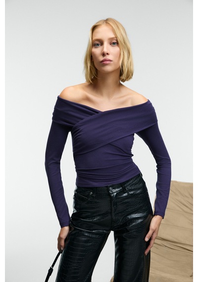 Grımelange Selunette Kadın Asimetrik Yakalı Omuzu Açık Esnek Kumaşlı Vücudu Saran Slim Fit Mor Bluz Mor Grımelange Selunette Kadın Asimetrik Yakalı Omuzu Açık Esnek Kumaşlı Vücudu Saran Slim Fit Mor Bluz Mor