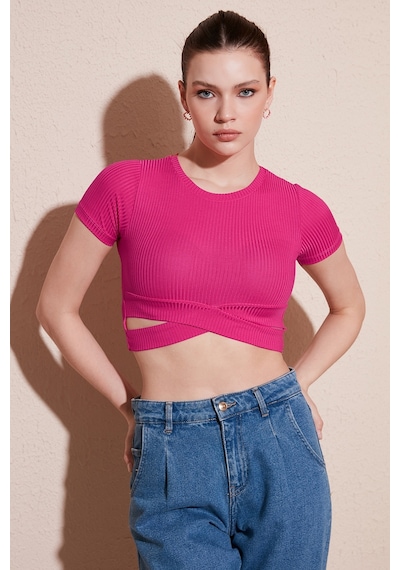 Lela Fitilli Bel Detaylı Kısa Kollu Dar Kesim Crop Bayan Bluz 5864211 Fuşya