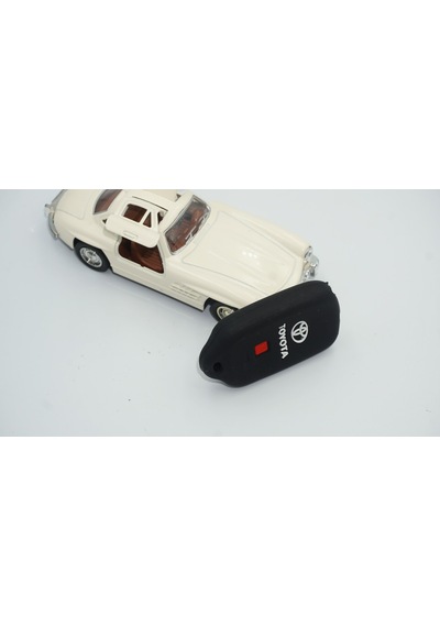 Toyota Corolla Uyumlu 2003 2008 Modeller Silikon Anahtar Kılıfı