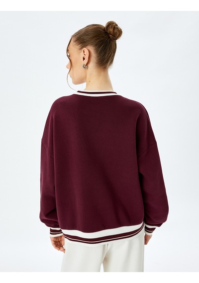 Koton Üç İplik Şardonlu Uzun Kollu Bisiklet Yaka Kolej Baskılı V Yaka Sweatshirt Bordo 5wal10836ık Bordo
