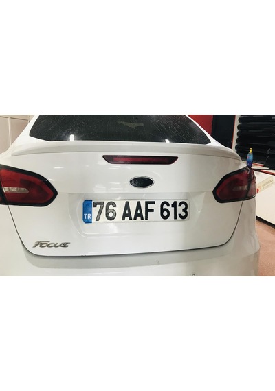Ford Focus 2015- Beyaz Spoiler