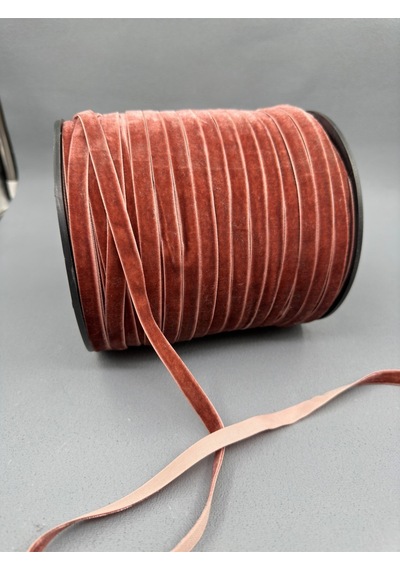 Paşateks - 1 Cm Düz Kadife - 5 Metre A.Maun