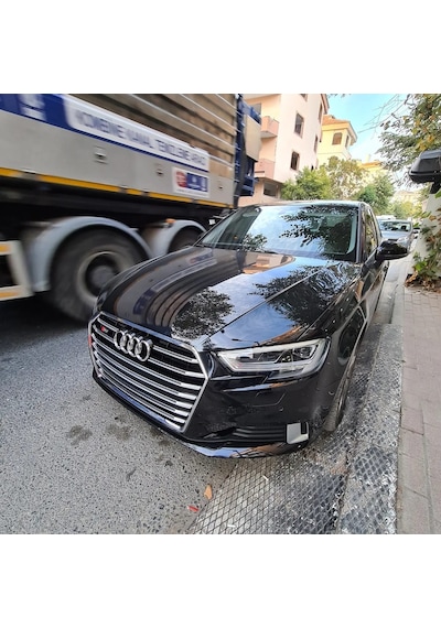 Audı A3 S3 Panjur 2016-2020 Arası Uyumlu Grille S3 Sıyah-Krom